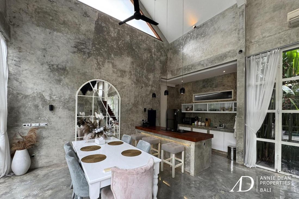 YEARLY RENTAL | MODERN LOFT-STYLE 4-BEDROOM VILLA FOR RENT IN PRIME UMALAS