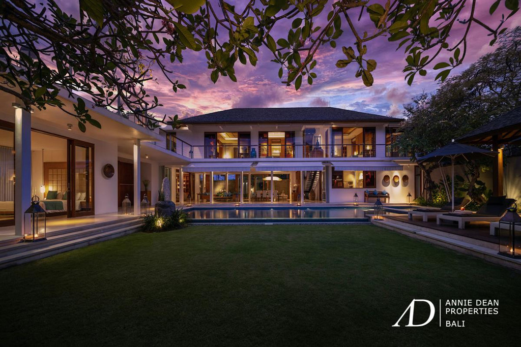 FREEHOLD | MODERN LUXURY VILLA WITH ROOFTOP IN PRIME PETITENGET