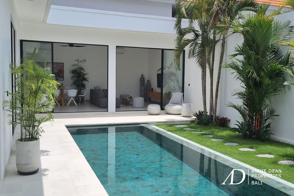 LEASEHOLD | VILLA COMPLEX 3-VILLAS IN PRIME SEMINYAK