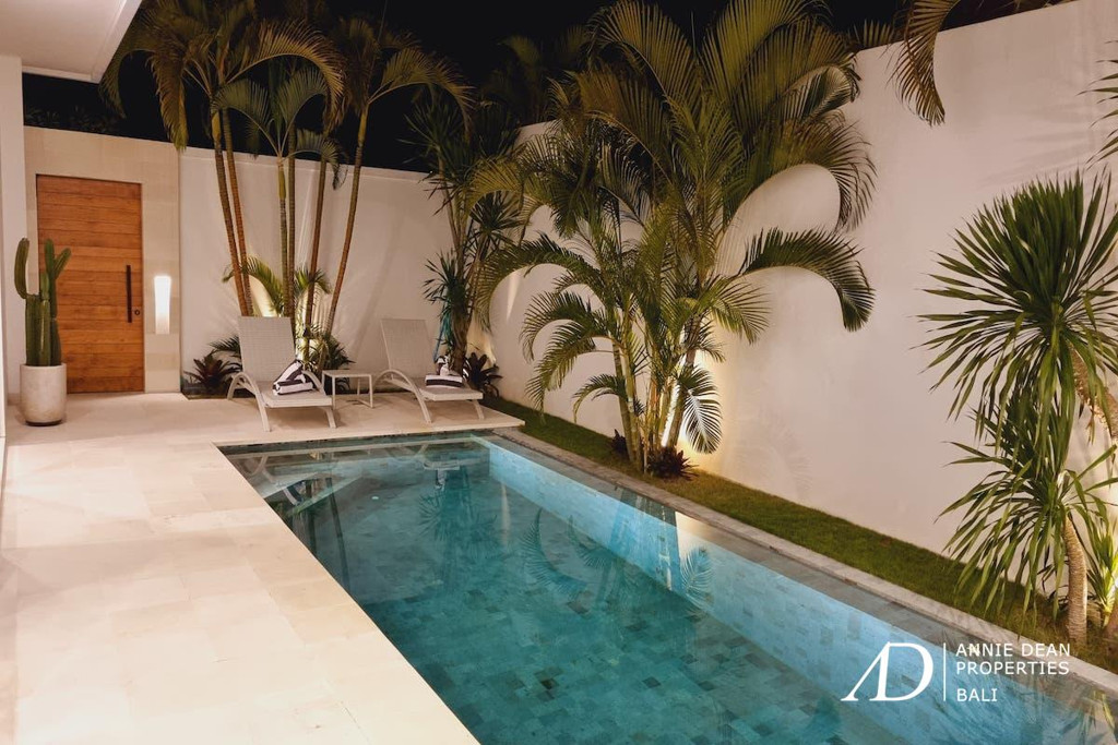 LEASEHOLD | VILLA COMPLEX 3-VILLAS IN PRIME SEMINYAK