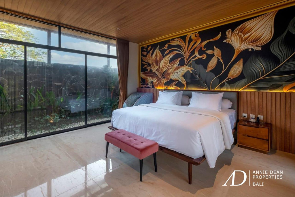 FREEHOLD | JOGLO-STYLE VILLA WITH MODERN ARCHITECTURE IN  SANUR