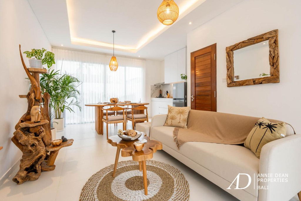 LEASEHOLD | MODERN 2-BEDROOM VILLA IN COMPLEX IN PADONAN