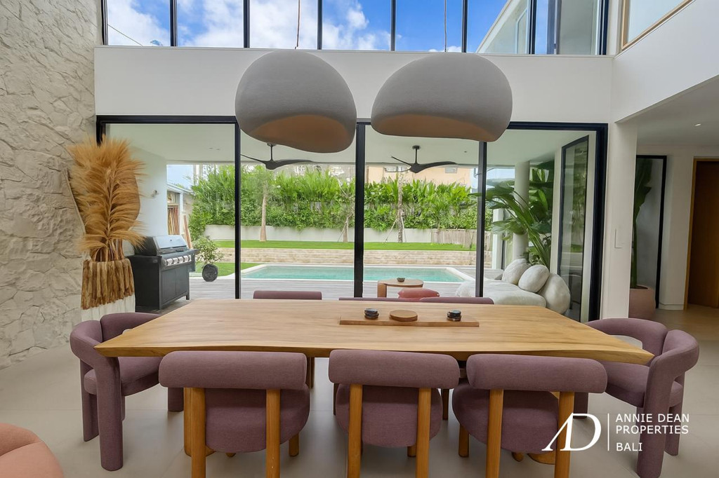 FREEHOLD | BRAND-NEW MODERN  4-BEDROOMS VILLA IN PERERENAN, BALI