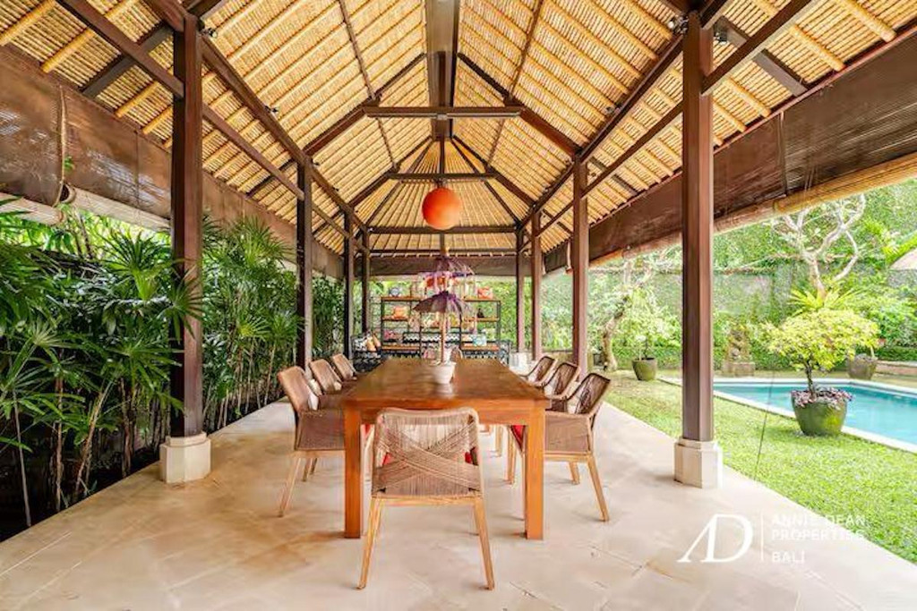 FREEHOLD | BALINESE STYLE WITHIN A COMPLEX  VILLA IN PERERENAN CANGGU