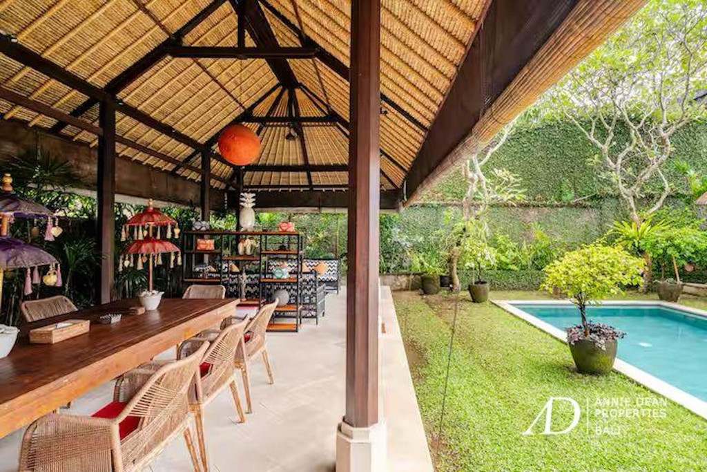FREEHOLD | BALINESE STYLE WITHIN A COMPLEX  VILLA IN PERERENAN CANGGU