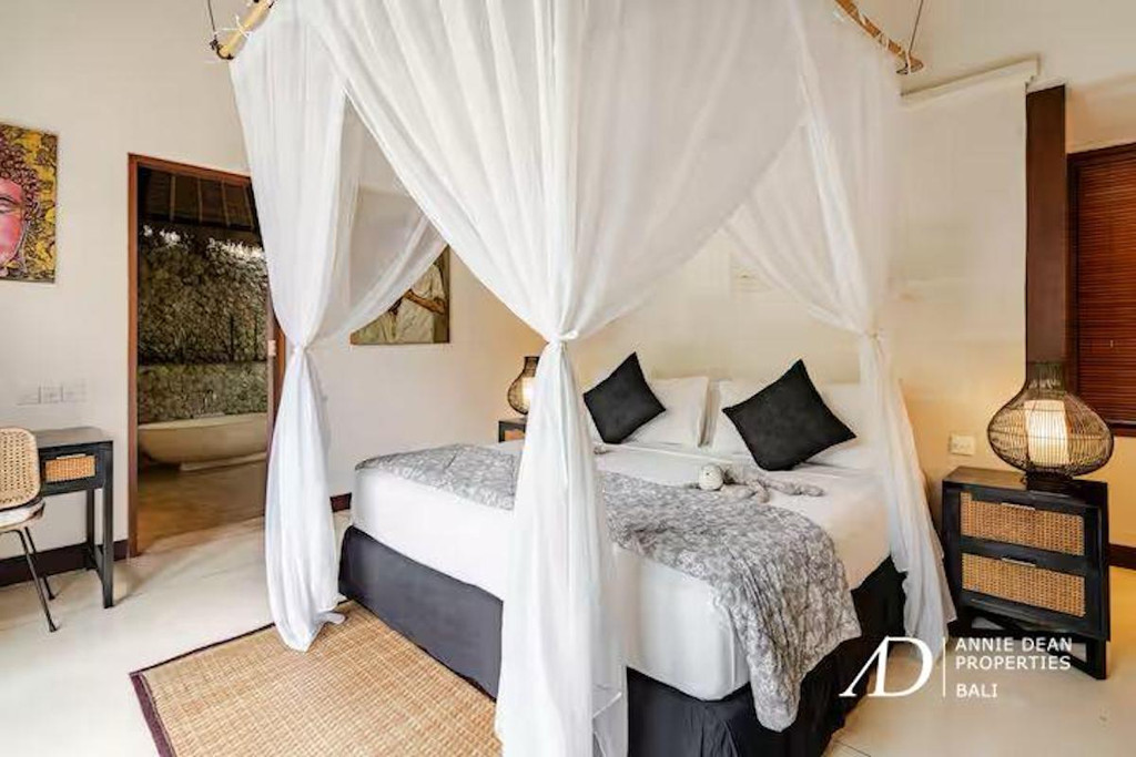 FREEHOLD | BALINESE STYLE WITHIN A COMPLEX  VILLA IN PERERENAN CANGGU