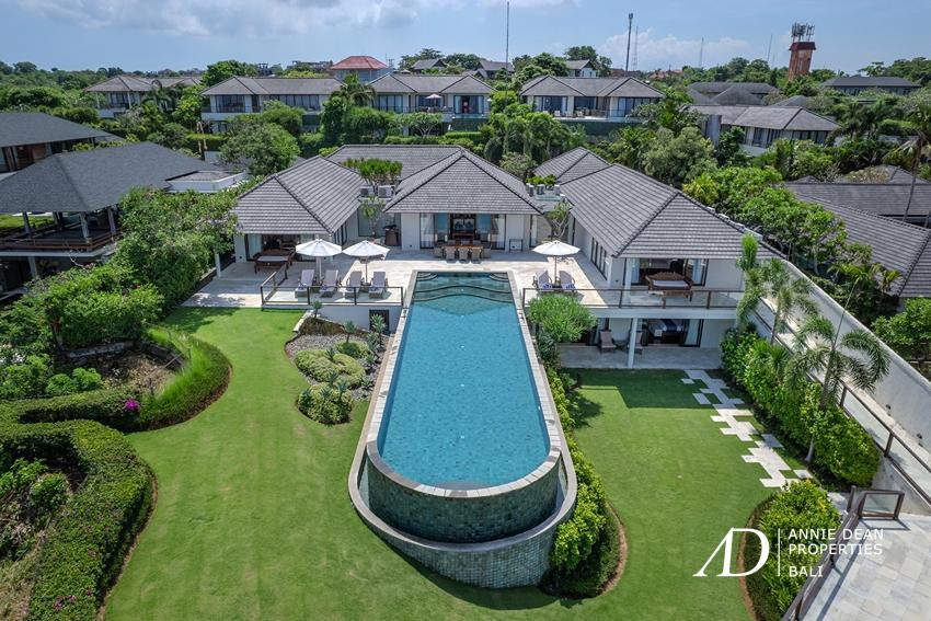 FREEHOLD | OCEANVIEW VILLA IN EXCLUSIVE CLIFFTOP ESTATE, SOUTH BALI