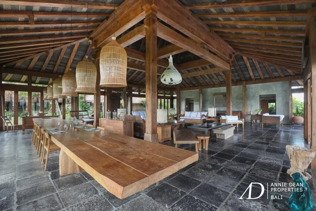 LEASEHOLD | JOGLO-STYLE VILLA WITH  RICE FIELD VIEWS IN NYANYI, BALI
