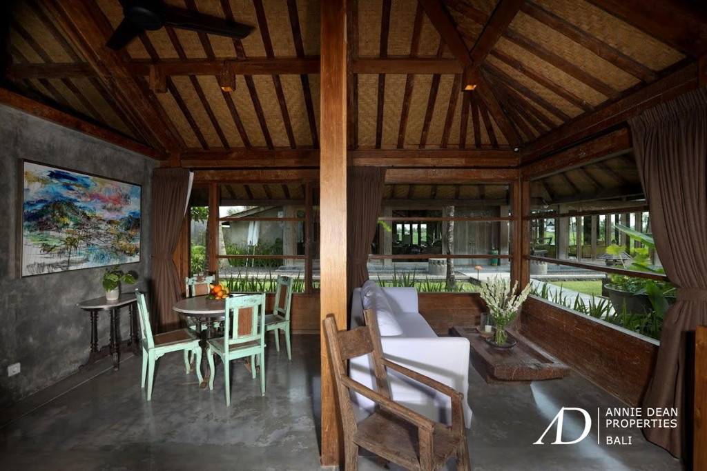 LEASEHOLD | JOGLO-STYLE VILLA WITH  RICE FIELD VIEWS IN NYANYI, BALI