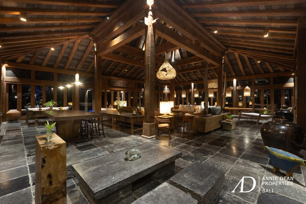 LEASEHOLD | JOGLO-STYLE VILLA WITH  RICE FIELD VIEWS IN NYANYI, BALI