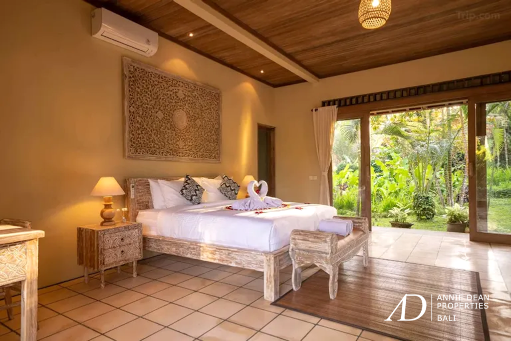 FREEHOLD | TROPICAL 7-BEDROOM ESTATE IN PAYANGAN - UBUD 