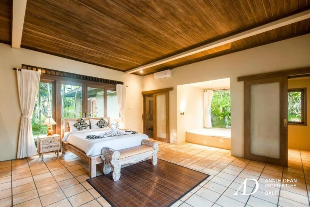 FREEHOLD | TROPICAL 7-BEDROOM ESTATE IN PAYANGAN - UBUD 