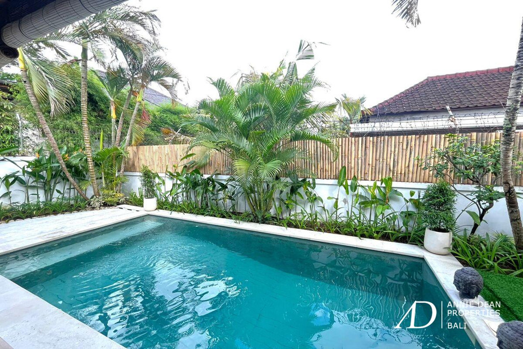 LEASEHOLD | 2-BEDROOM BALINESE VILLA IN UMALAS