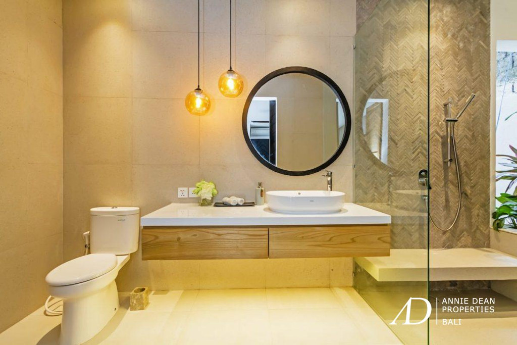 FREEHOLD | INVESTMENT PROPERTY 6 BEDS IN PRIME SEMINYAK LOCATION