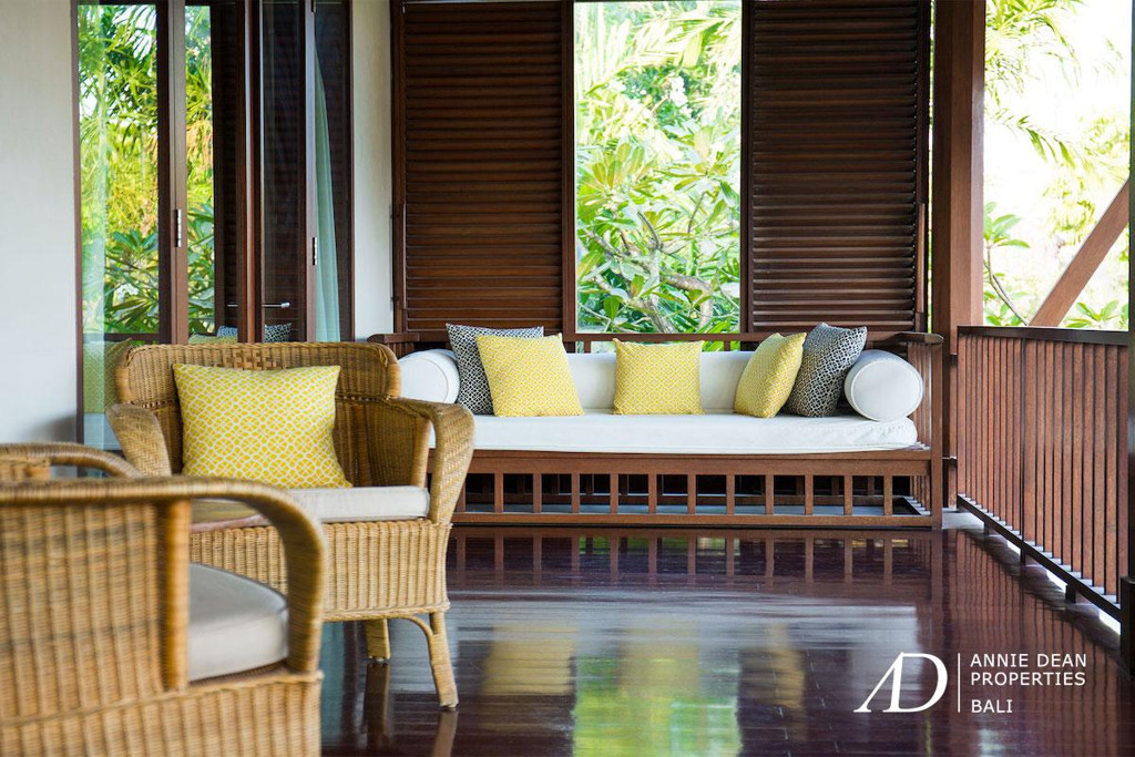 FREEHOLD | LUXURY VILLA IN A PRESTIGIOUS ESTATE IN SEMINYAK