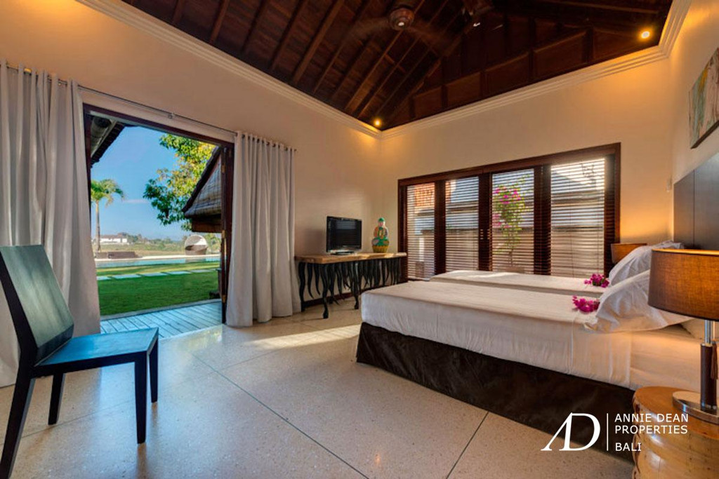 FREEHOLD | MAGNIFICENT 8-BEDROOM ESTATE | PERERENAN