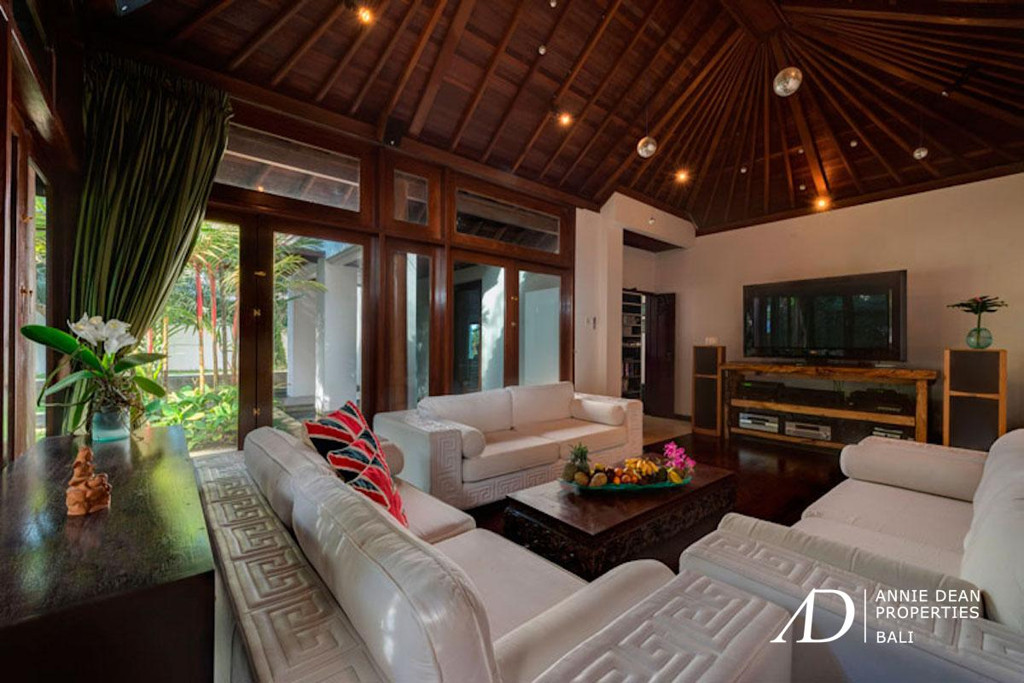 FREEHOLD | MAGNIFICENT 8-BEDROOM ESTATE | PERERENAN