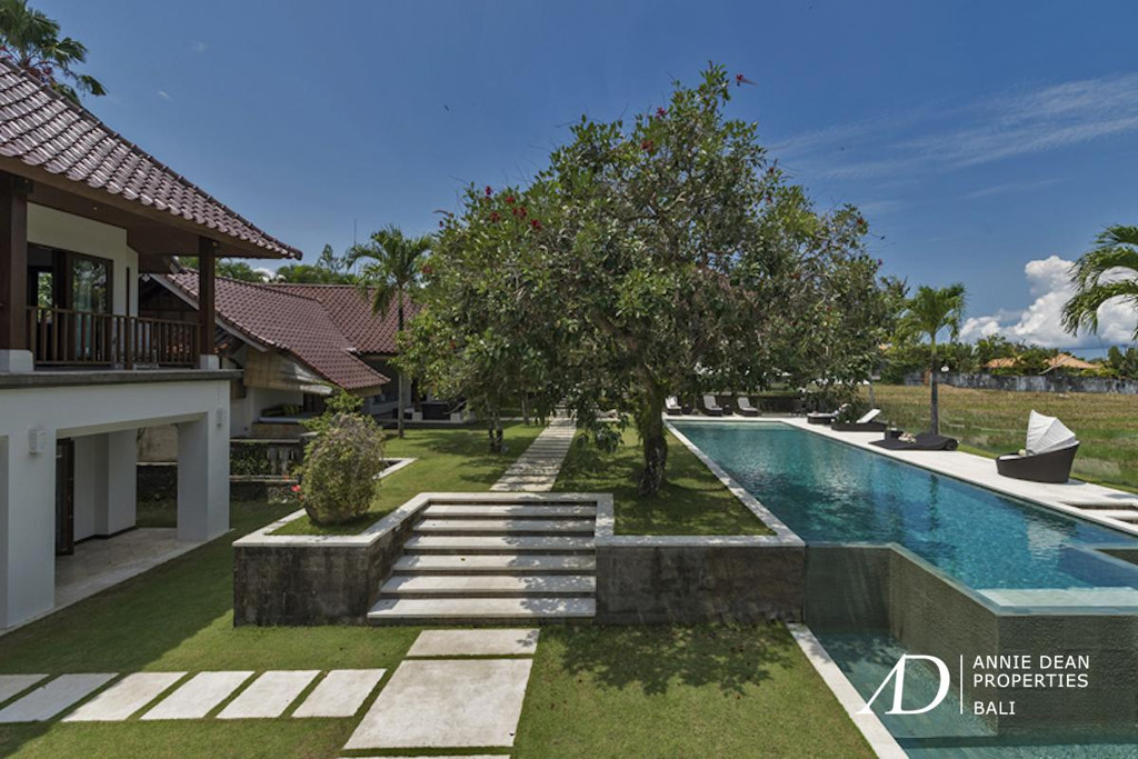 FREEHOLD | MAGNIFICENT 8-BEDROOM ESTATE | PERERENAN