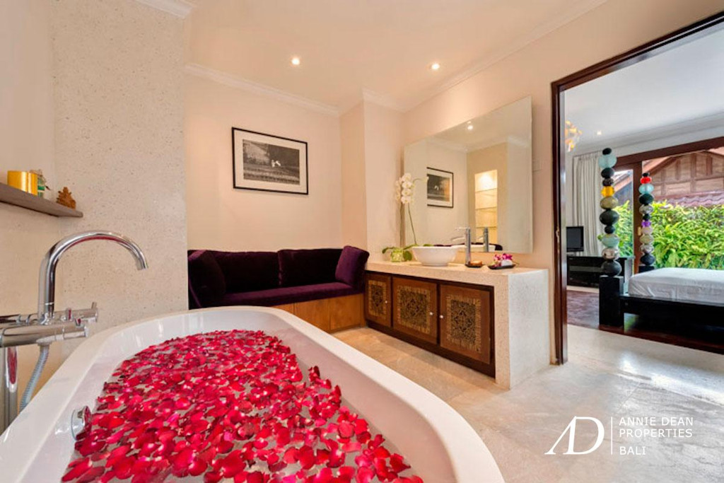 FREEHOLD | MAGNIFICENT 8-BEDROOM ESTATE | PERERENAN