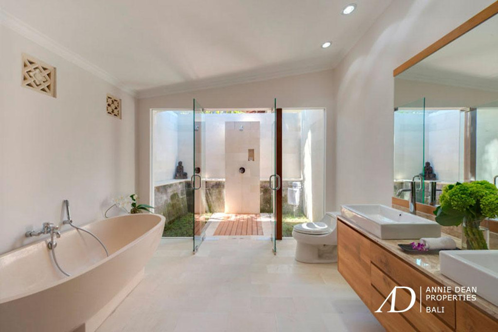 FREEHOLD | MAGNIFICENT 8-BEDROOM ESTATE | PERERENAN