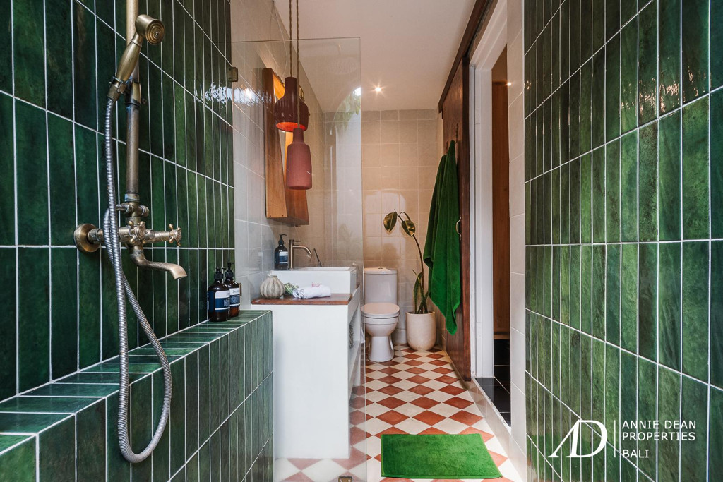 YEARLY RENTAL | TROPICAL 2-BEDROOM VILLA | NELAYAN, CANGGU