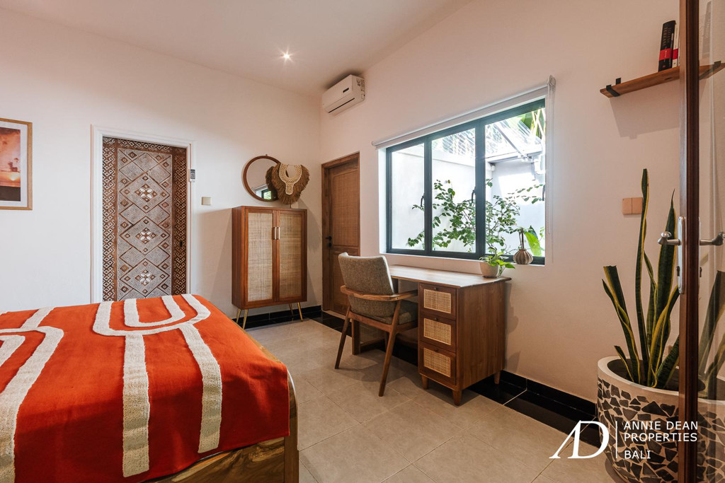 YEARLY RENTAL | TROPICAL 2-BEDROOM VILLA | NELAYAN, CANGGU