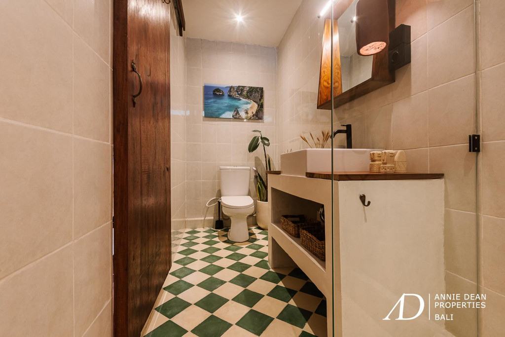 YEARLY RENTAL | TROPICAL 2-BEDROOM VILLA | NELAYAN, CANGGU