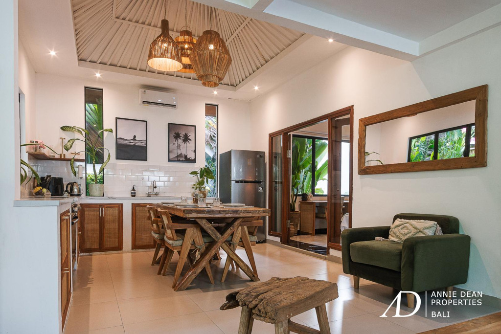 YEARLY RENTAL | TROPICAL 2-BEDROOM VILLA | NELAYAN, CANGGU