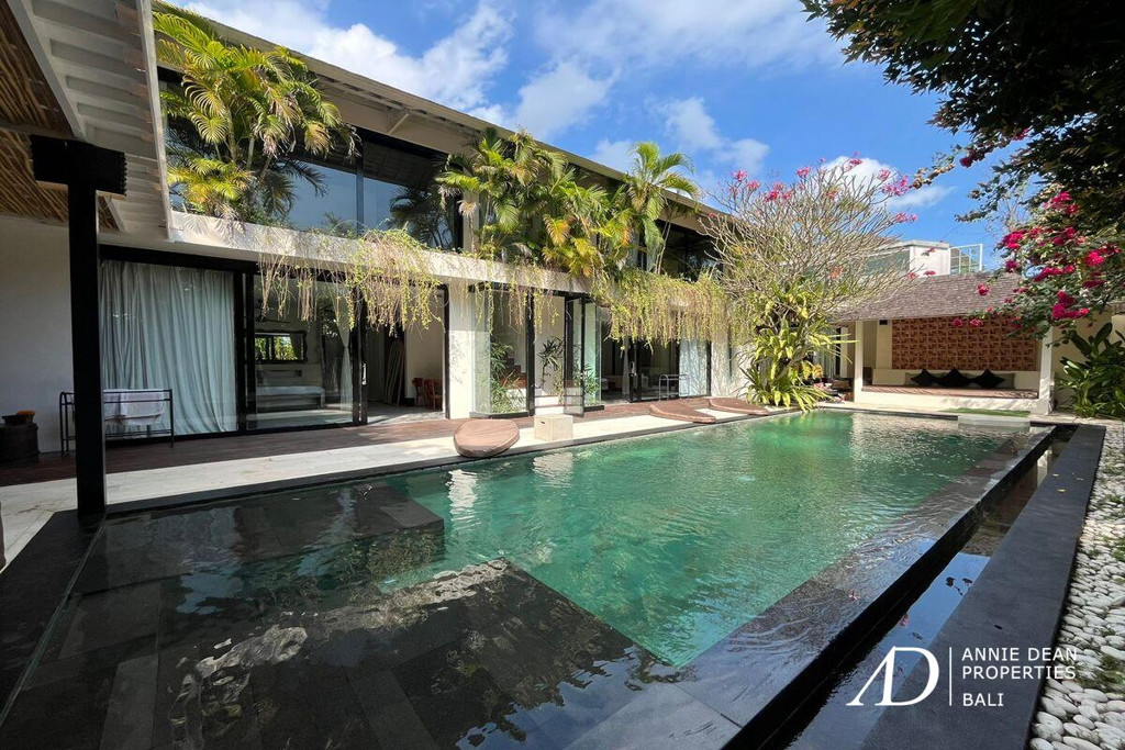 YEARLY RENTAL | 5-BEDROOM VILLA | BATU BELIG - BERAWA