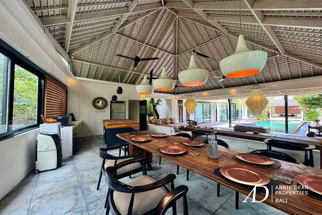 YEARLY RENTAL | 5-BEDROOM VILLA | BATU BELIG - BERAWA