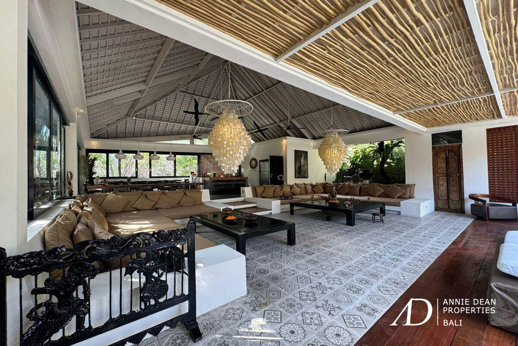 YEARLY RENTAL | 5-BEDROOM VILLA | BATU BELIG - BERAWA