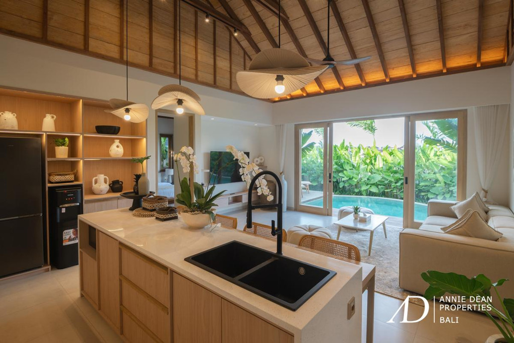 LEASEHOLD | MODERN TROPICAL 2-BEDROOM VILLA IN CANGGU
