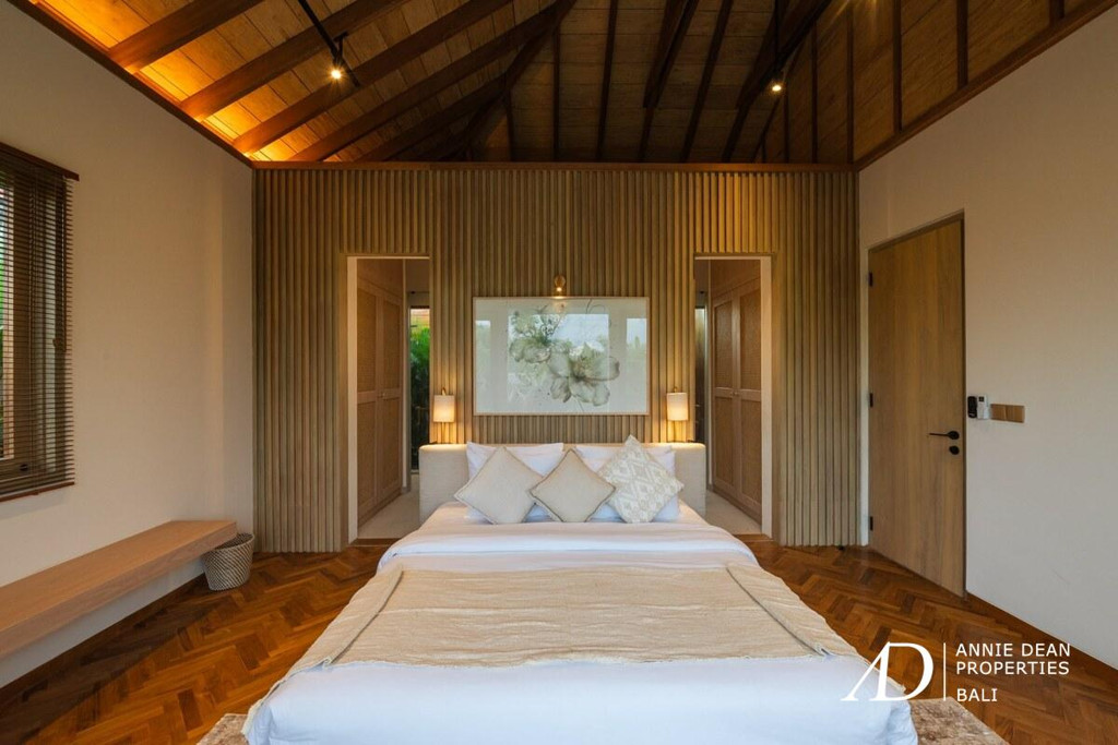 LEASEHOLD | MODERN TROPICAL 2-BEDROOM VILLA IN CANGGU