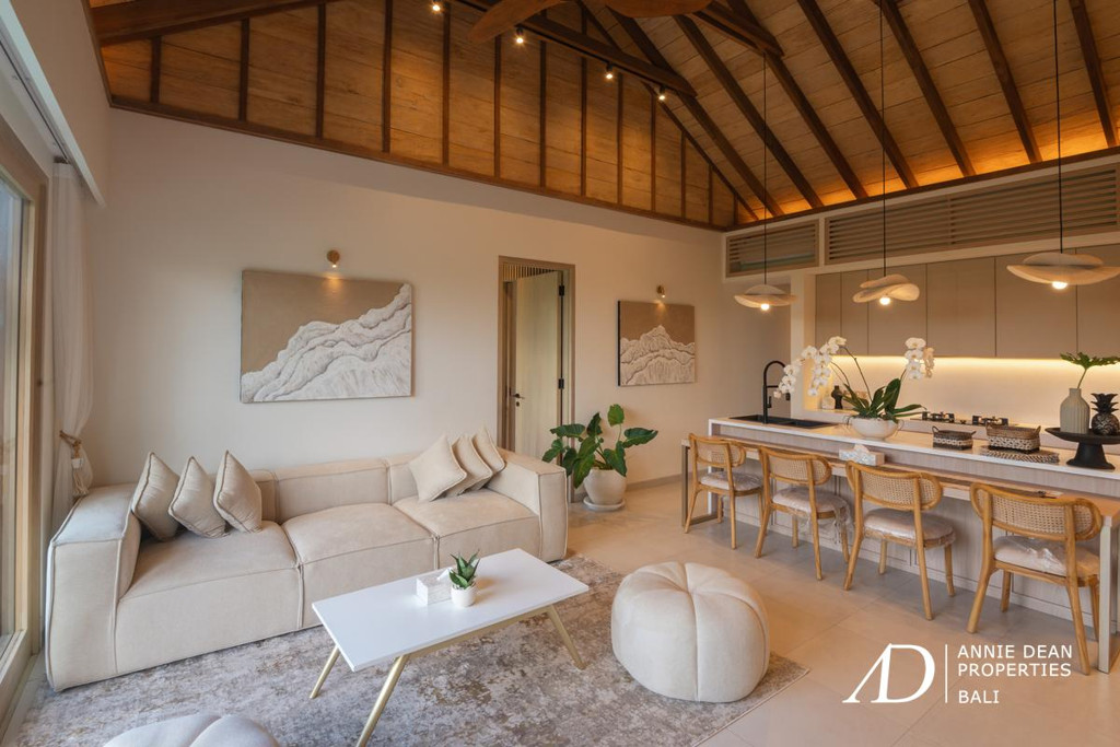 LEASEHOLD | MODERN TROPICAL 2-BEDROOM VILLA IN CANGGU