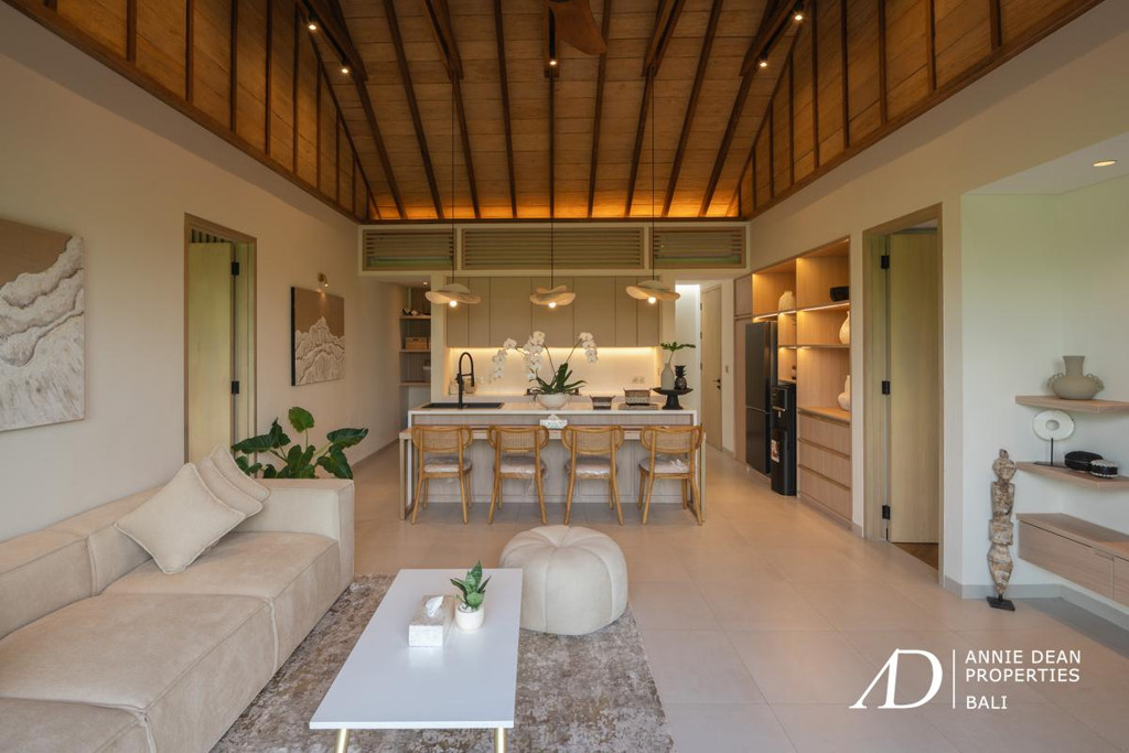 LEASEHOLD | MODERN TROPICAL 2-BEDROOM VILLA IN CANGGU