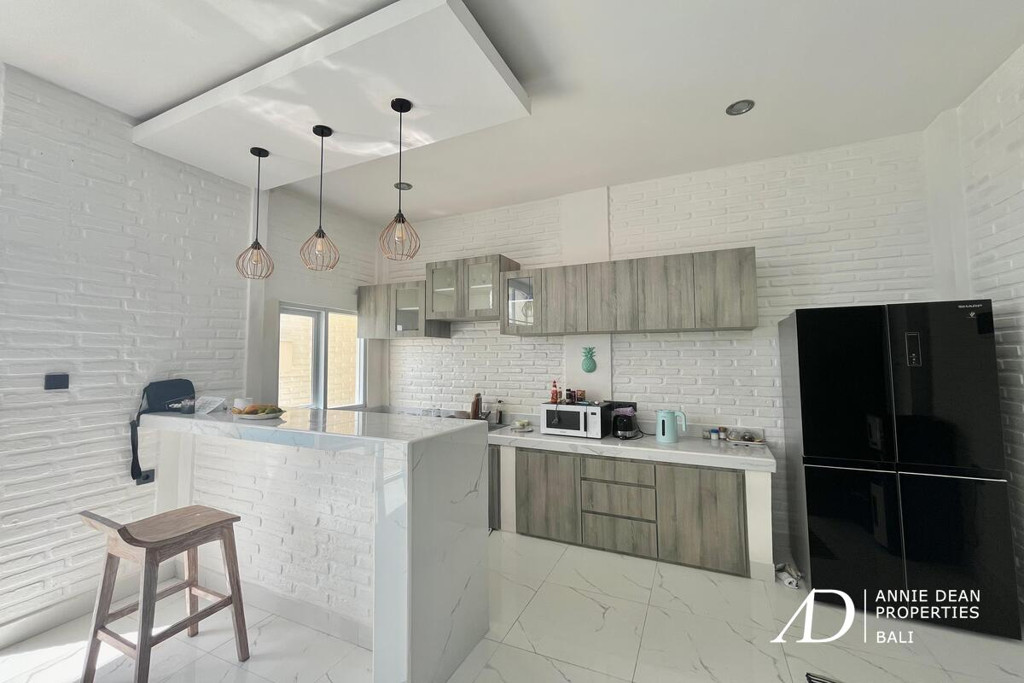 LEASEHOLD | 3-BEDROOM MODERN COLONIAL-STYLE VILLA - KEROBOKAN