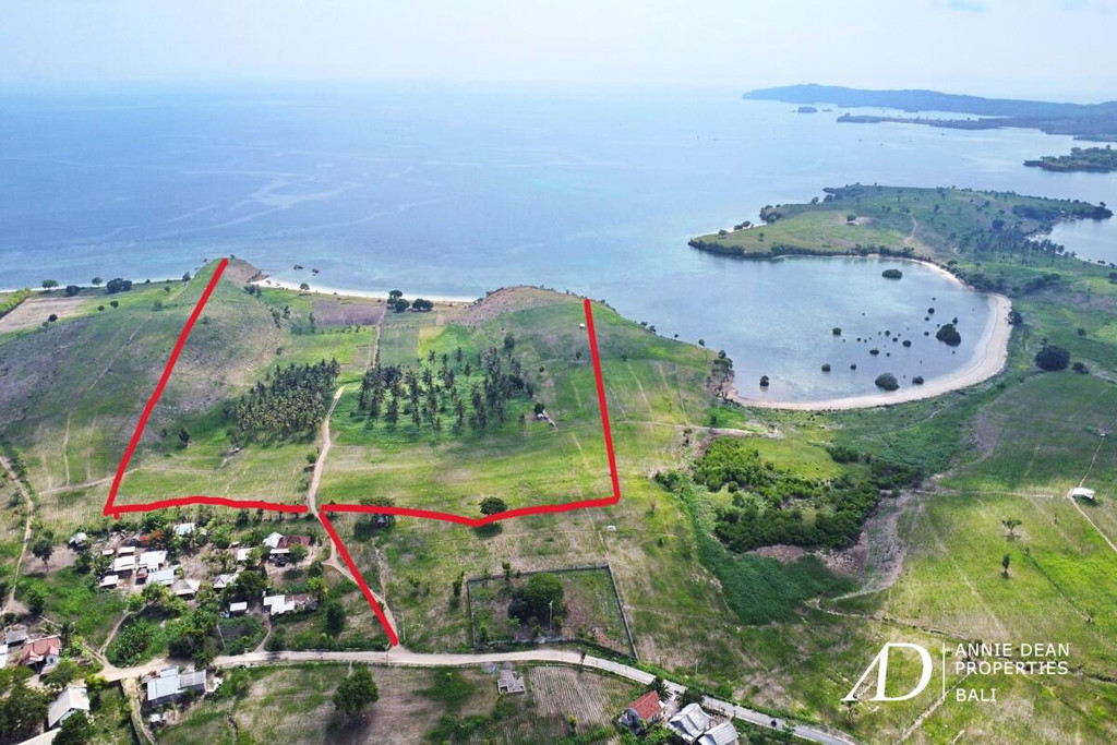 FREEHOLD | BEACHFRONT LAND IN EKAS - LOMBOK