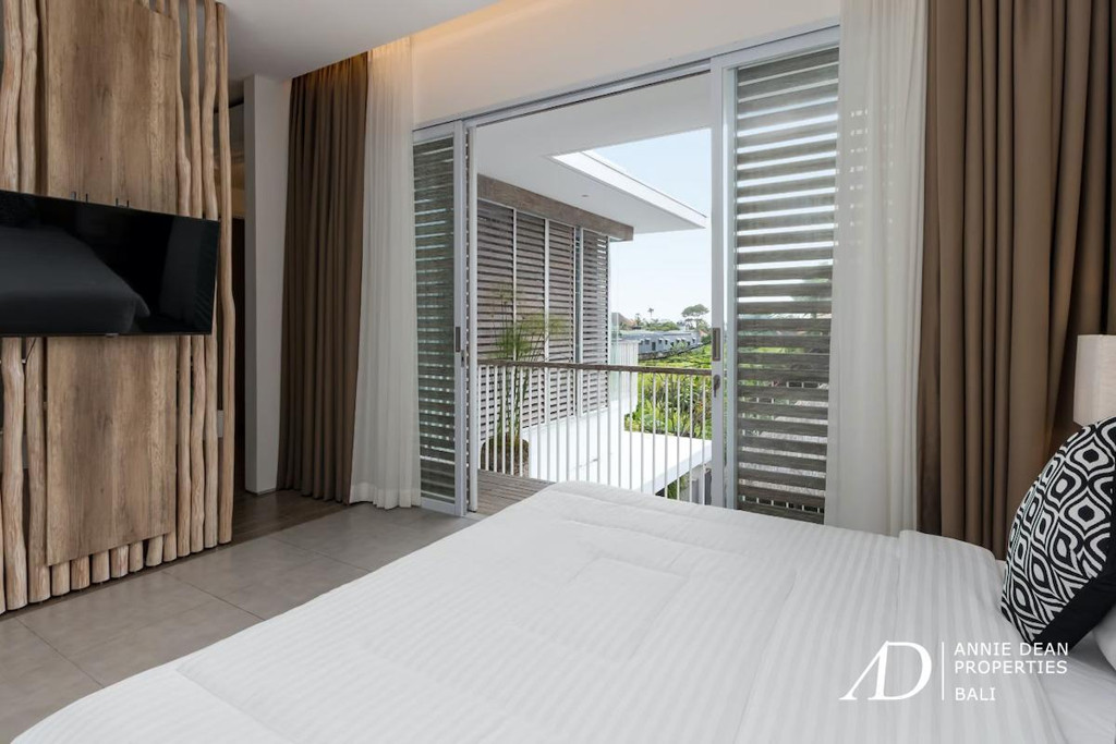 FREEHOLD | MODERN MINIMALIST VILLA | PETITENGET SEMINYAK