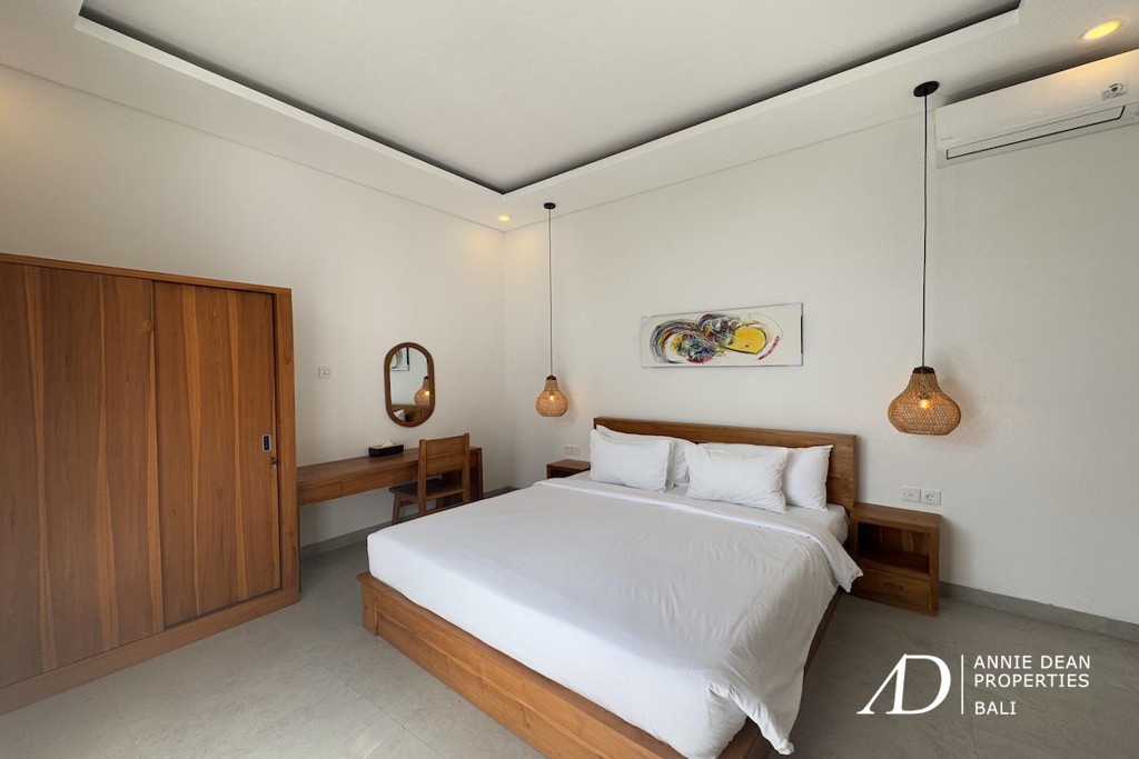 YEARLY OR MONTHLY | MEDITERRANEAN-STYLE 3-BEDROOM VILLA IN PADONAN, CANGGU