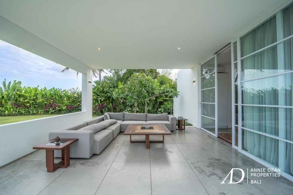 FREEHOLD LUXURY VILLA WITH A LARGE GARDEN IN BABAKAN-CANGGU