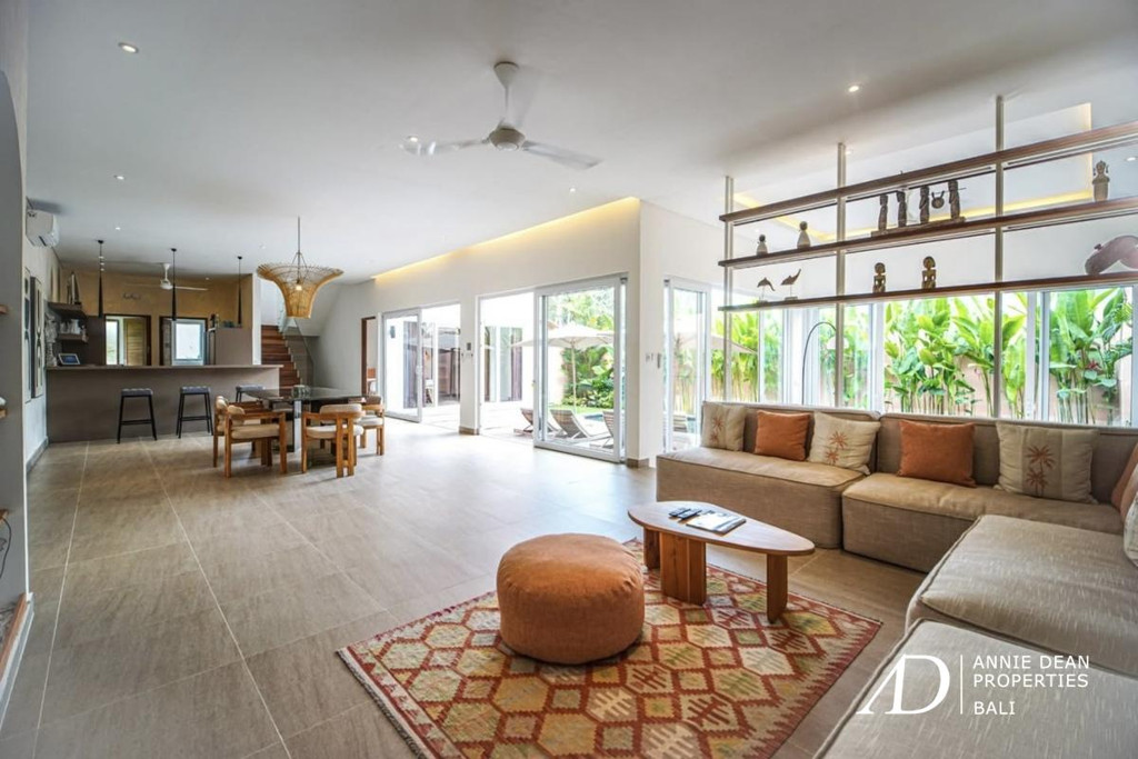 LEASEHOLD | 4-BEDROOM MODERN VILLA NEAR NYANYI BEACH - TABANAN