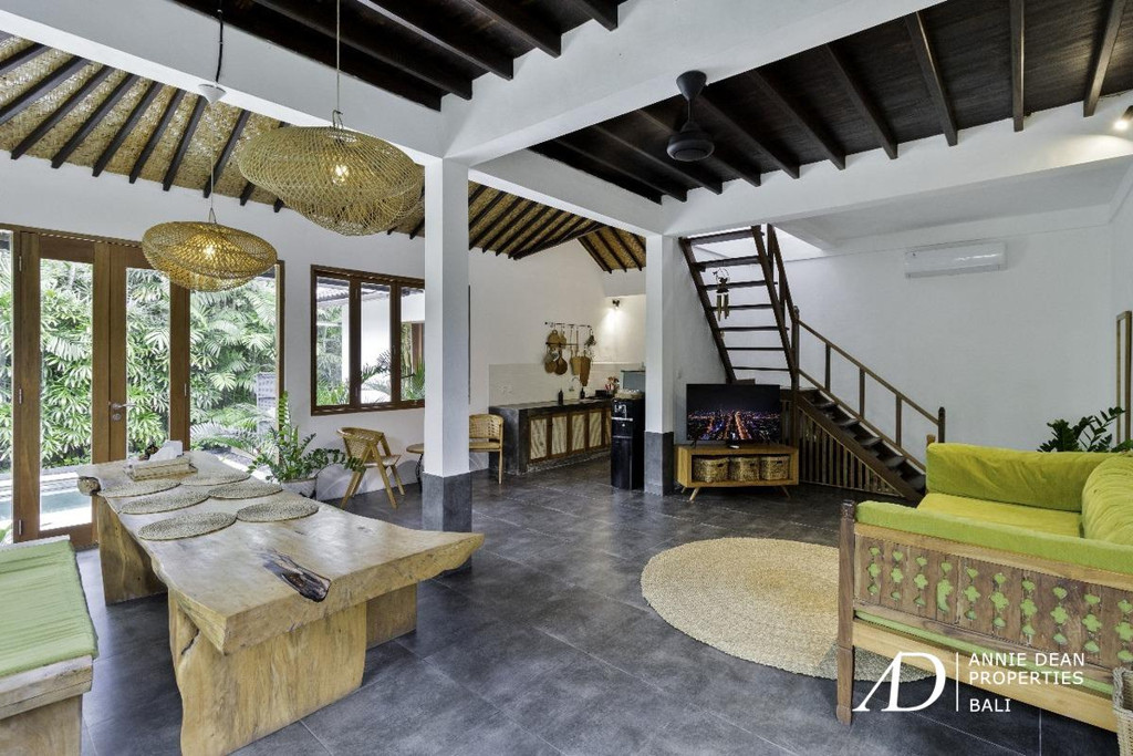 FREEHOLD | MODERN 3-BEDROOM VILLA IN CENTRAL SEMINYAK