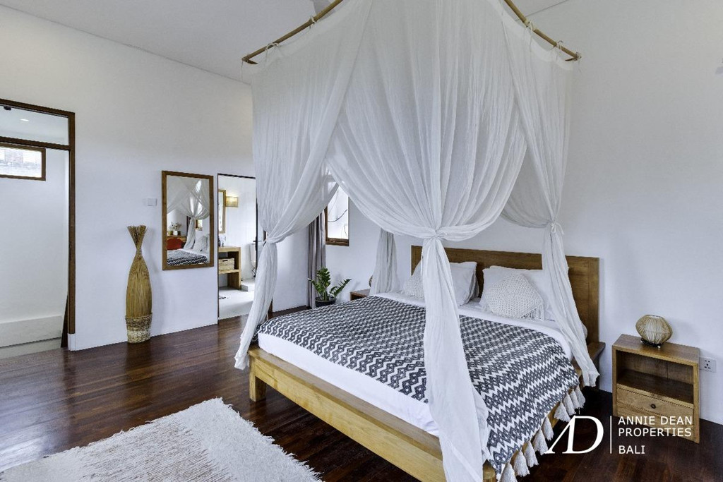 FREEHOLD | MODERN 3-BEDROOM VILLA IN CENTRAL SEMINYAK