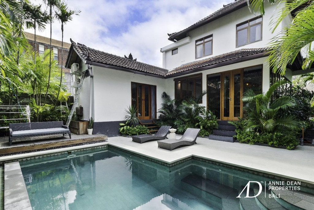 FREEHOLD | MODERN 3-BEDROOM VILLA IN CENTRAL SEMINYAK