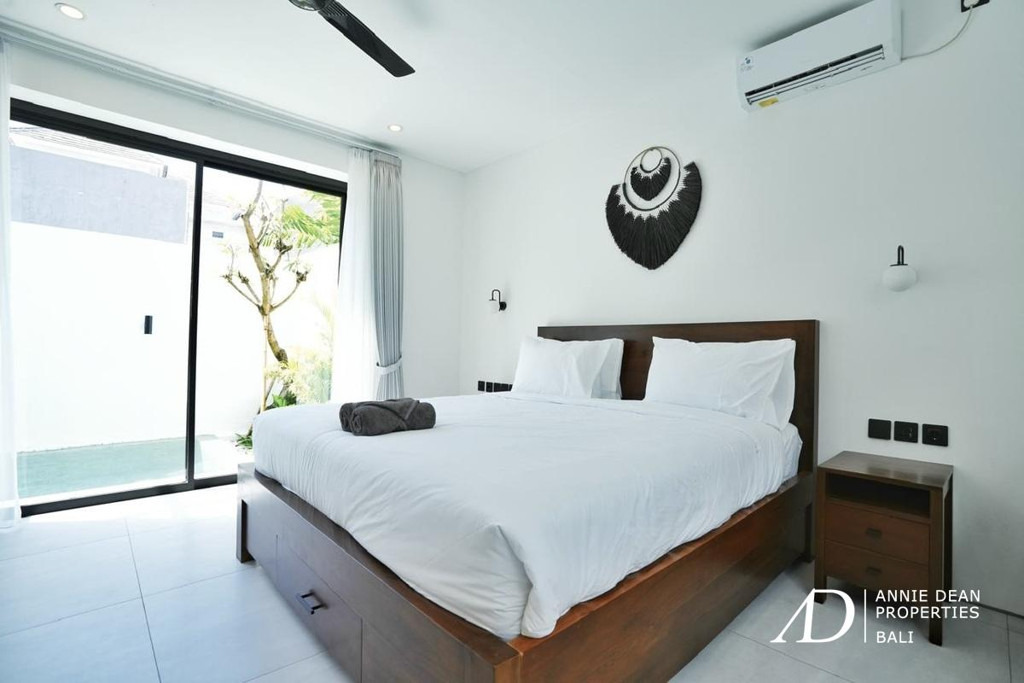 FREEHOLD | BRAND-NEW 3-BEDROOM VILLA IN CANGGU - TUMBAK BAYUH