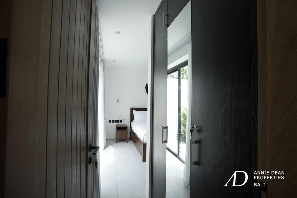 FREEHOLD | BRAND-NEW 3-BEDROOM VILLA IN CANGGU - TUMBAK BAYUH