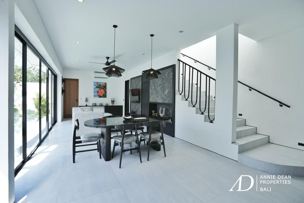FREEHOLD | BRAND-NEW 3-BEDROOM VILLA IN CANGGU - TUMBAK BAYUH
