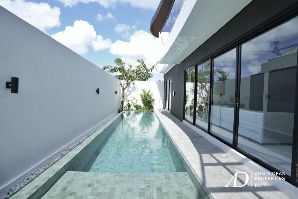 FREEHOLD | BRAND-NEW 3-BEDROOM VILLA IN CANGGU - TUMBAK BAYUH