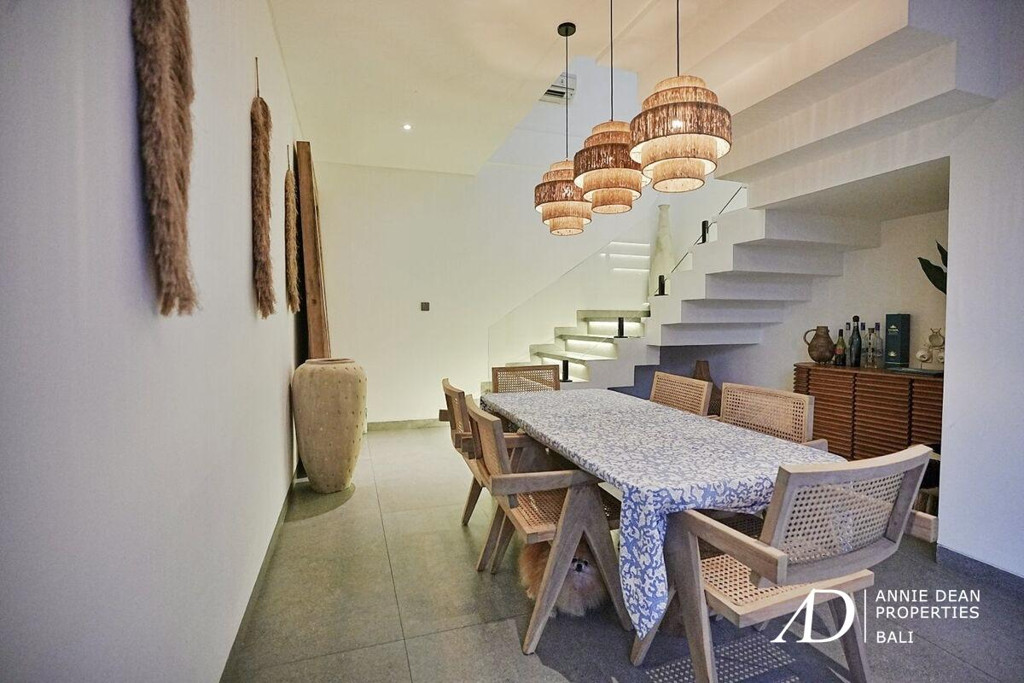 LEASEHOLD | 4-BEDROOM MODERN LUXURY VILLA IN UMALAS-BUMBAK