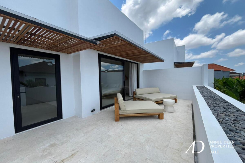 LEASEHOLD UNTIL 2053 | FULLY FURNISHED 3-BEDROOM VILLAS IN PRIME CANGGU